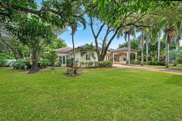 6890 SW 94th Street, Pinecrest, FL 33156