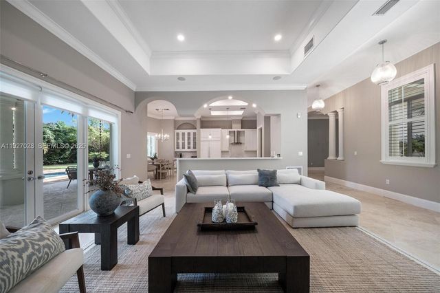 6890 SW 94th Street, Pinecrest, FL 33156