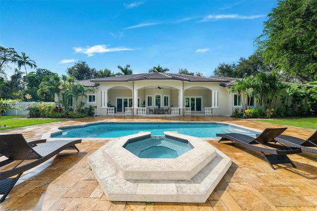 6890 SW 94th Street, Pinecrest, FL 33156