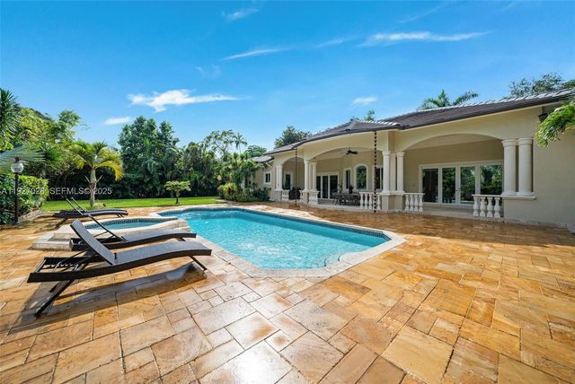 6890 SW 94th Street, Pinecrest, FL 33156