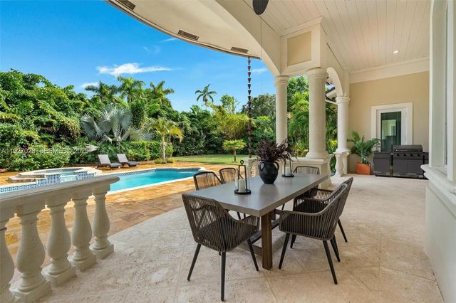 6890 SW 94th Street, Pinecrest, FL 33156