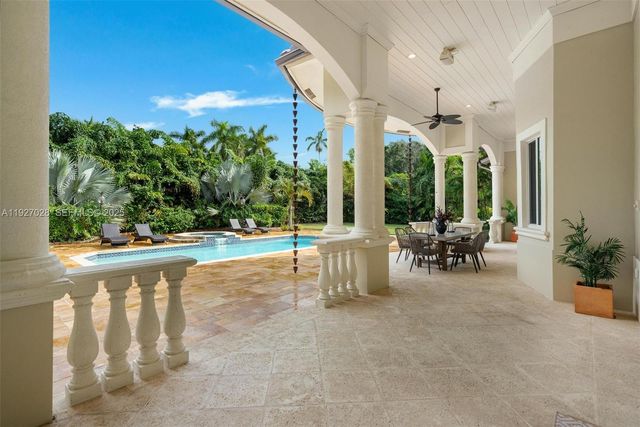 6890 SW 94th Street, Pinecrest, FL 33156