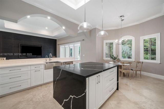 6890 SW 94th Street, Pinecrest, FL 33156