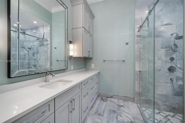 6890 SW 94th Street, Pinecrest, FL 33156