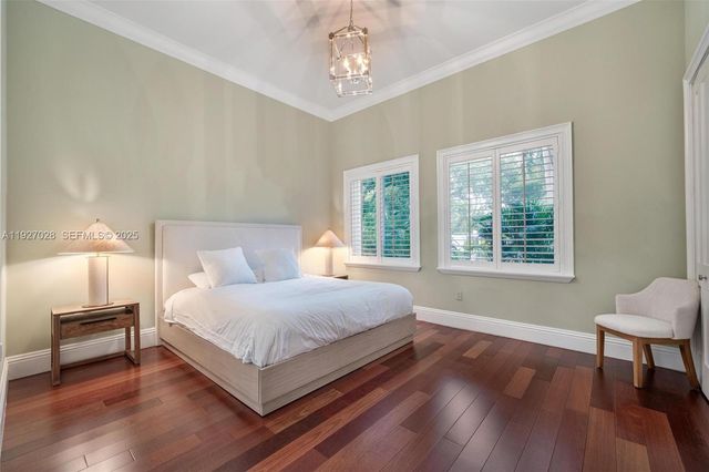 6890 SW 94th Street, Pinecrest, FL 33156