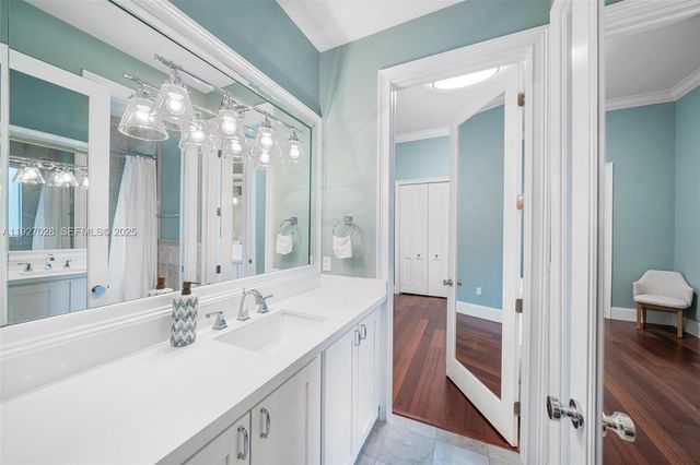 6890 SW 94th Street, Pinecrest, FL 33156