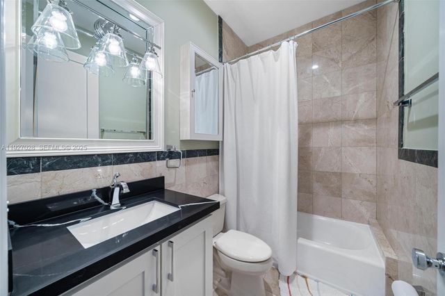 6890 SW 94th Street, Pinecrest, FL 33156