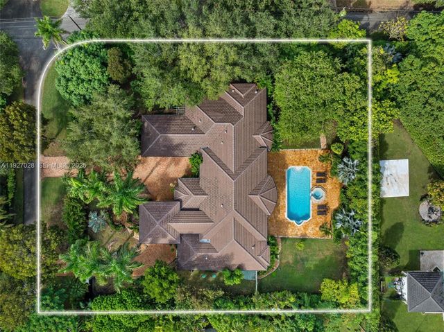 6890 SW 94th Street, Pinecrest, FL 33156