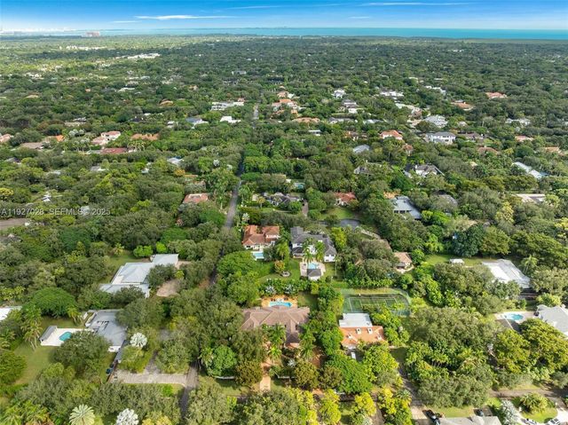 6890 SW 94th Street, Pinecrest, FL 33156