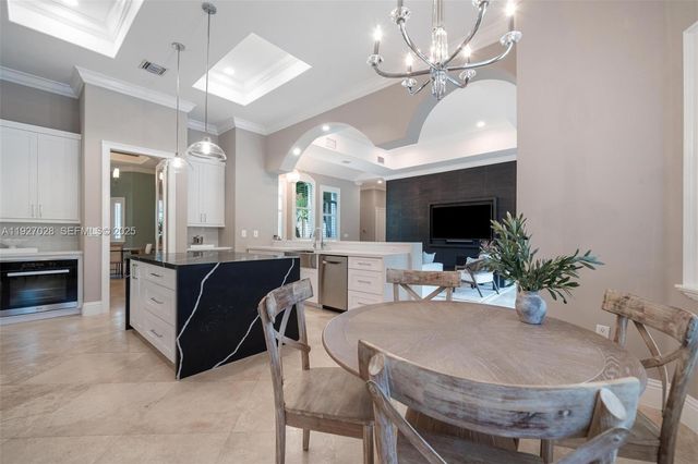 6890 SW 94th Street, Pinecrest, FL 33156