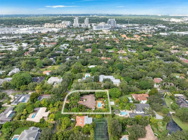 6890 SW 94th Street, Pinecrest, FL 33156