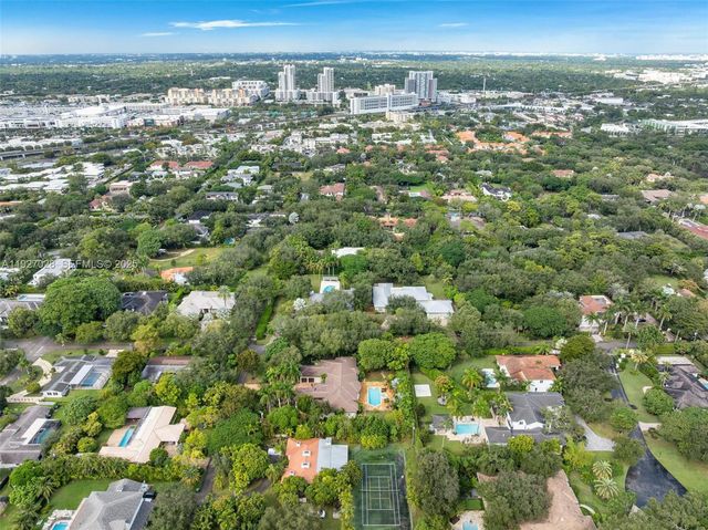 6890 SW 94th Street, Pinecrest, FL 33156