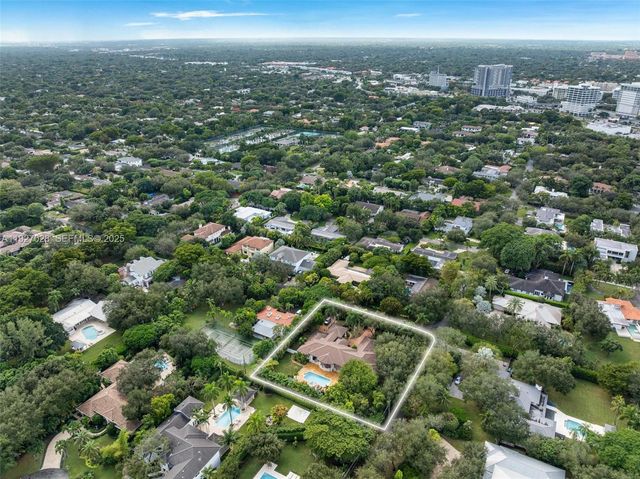 6890 SW 94th Street, Pinecrest, FL 33156