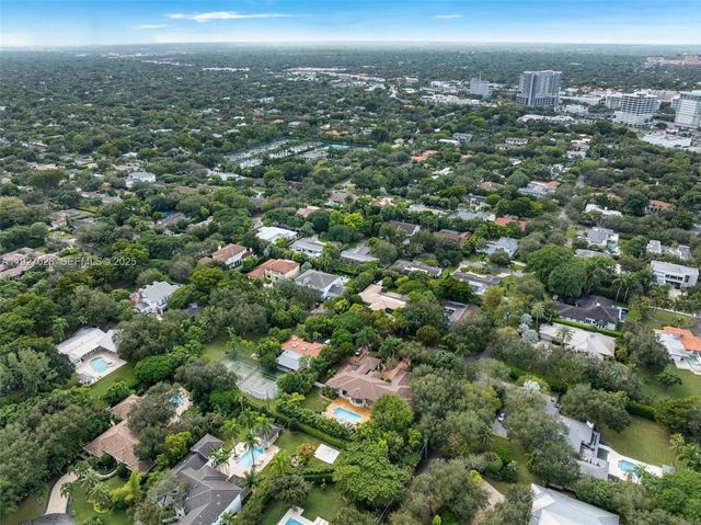 6890 SW 94th Street, Pinecrest, FL 33156