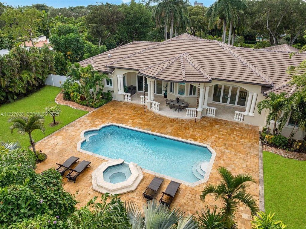 6890 SW 94th Street, Pinecrest, FL 33156