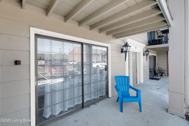 8 Dupont Way APT 1, Louisville, KY 40207