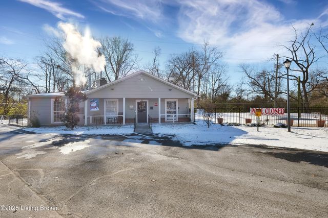 8 Dupont Way APT 1, Louisville, KY 40207