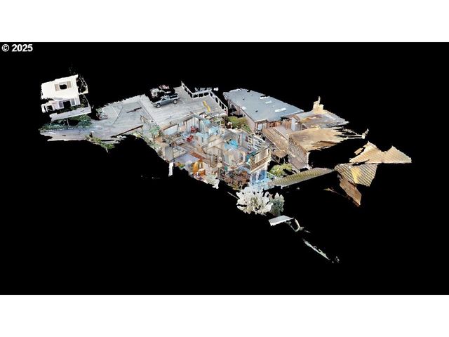 222 DEL NORTE Ln 8, Brookings, OR 97415