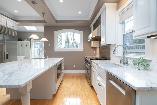 15 Humboldt Avenue, Providence, RI 02906