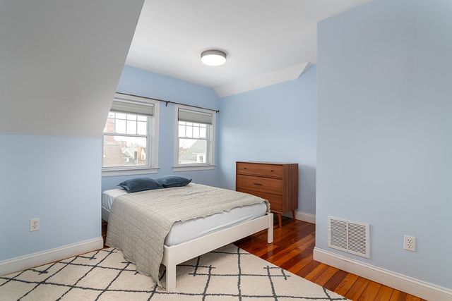 15 Humboldt Avenue, Providence, RI 02906