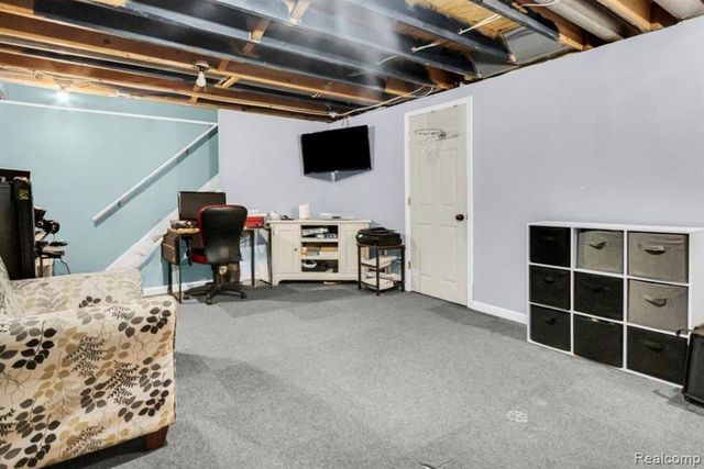 24775 Meadow Creek Drive, Harrison Twp, MI 48045