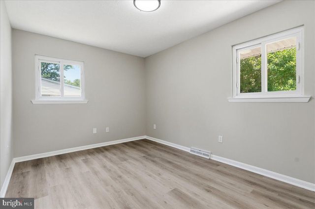 3012 LUMAR DR, Fort Washington, MD 20744