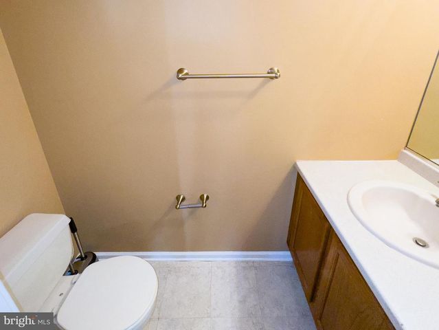 806 WHARTON RD, Mount Laurel, NJ 08054