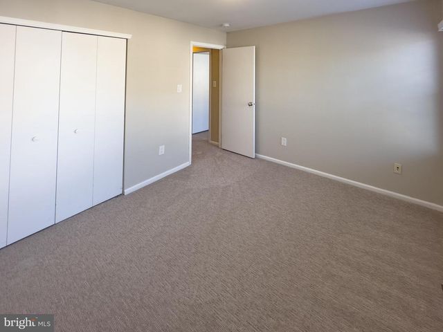 806 WHARTON RD, Mount Laurel, NJ 08054