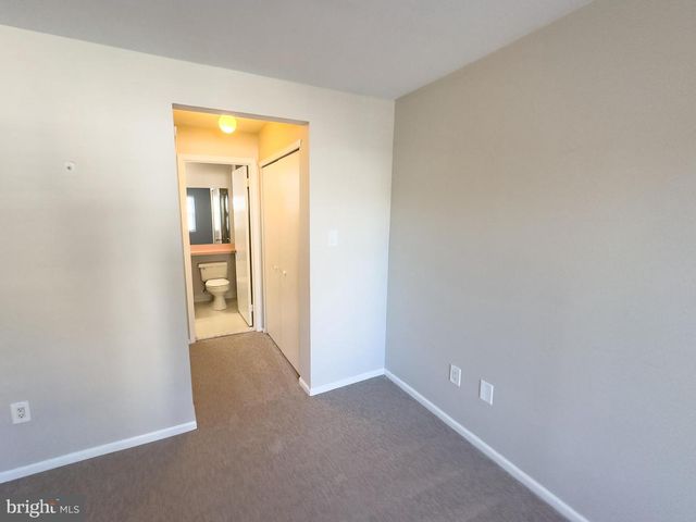 806 WHARTON RD, Mount Laurel, NJ 08054