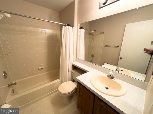 806 WHARTON RD, Mount Laurel, NJ 08054