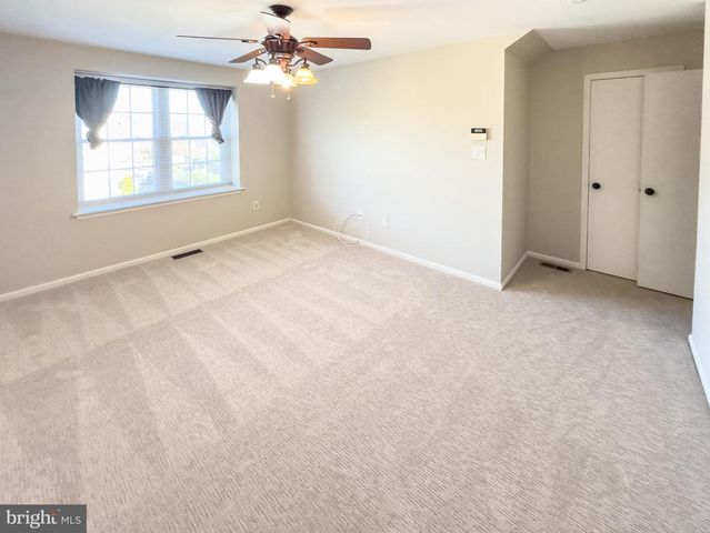 806 WHARTON RD, Mount Laurel, NJ 08054