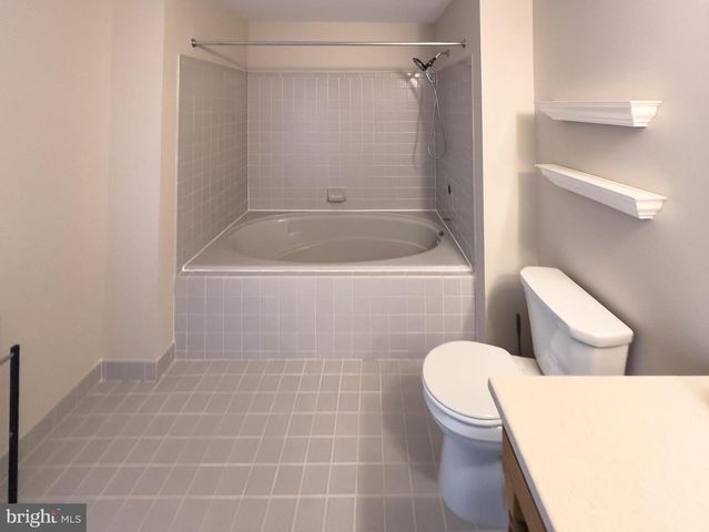 806 WHARTON RD, Mount Laurel, NJ 08054