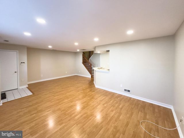 806 WHARTON RD, Mount Laurel, NJ 08054