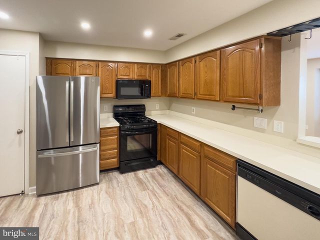 806 WHARTON RD, Mount Laurel, NJ 08054