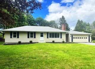 622 Shrewsbury St, Holden, MA 01520