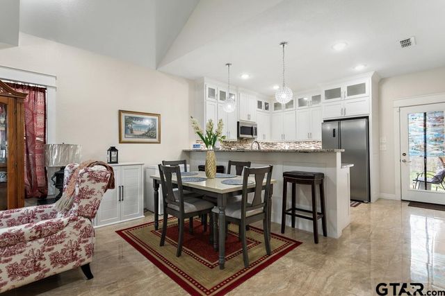 1207 South Lenox, Tyler, TX 75701