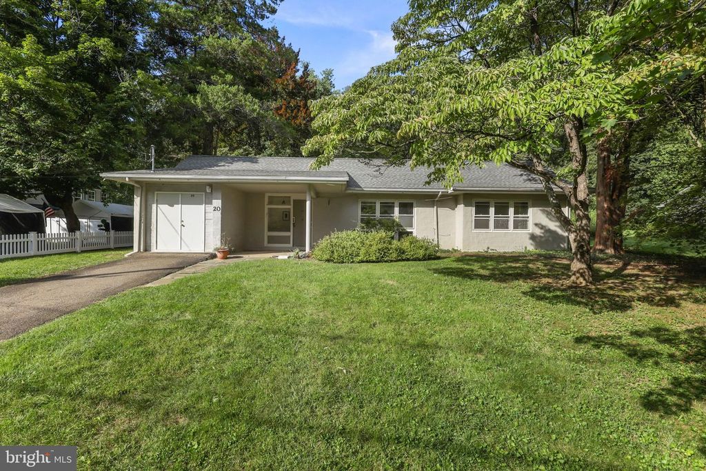 20 FARM LN, ROOSEVELT, NJ 08555 — exterior