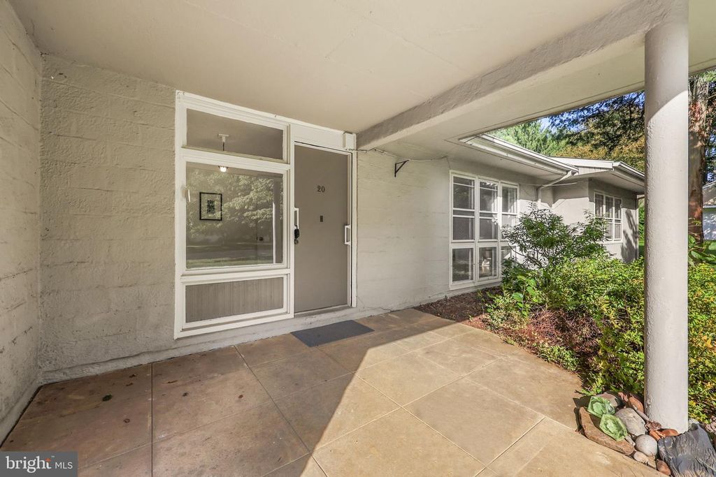 20 FARM LN, ROOSEVELT, NJ 08555 — photo 2