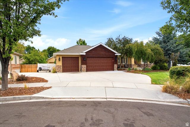 5343 S MORNING OAKS DR, Salt Lake City, UT 84123