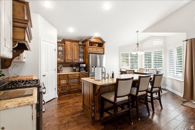 5343 S MORNING OAKS DR, Salt Lake City, UT 84123