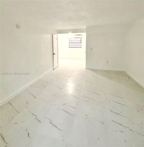 2154 SW 4th St 3, Miami, FL 33135