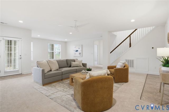 12348 S Crossing Dr, Manakin Sabot, VA 23103