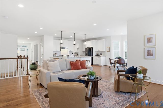 12348 S Crossing Dr, Manakin Sabot, VA 23103