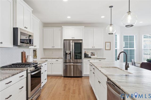 12348 S Crossing Dr, Manakin Sabot, VA 23103