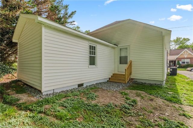 413 Junction Street, Mount Airy, NC 27030