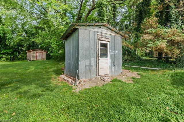 413 Junction Street, Mount Airy, NC 27030
