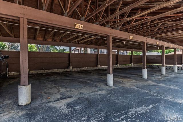 1440 Heritage Landing 105, St Charles, MO 63303