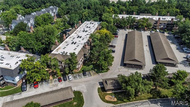 1440 Heritage Landing 105, St Charles, MO 63303
