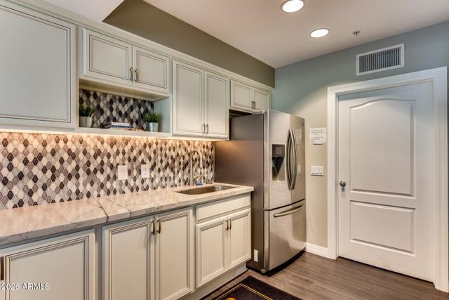 1701 E COLTER Street 490, Phoenix, AZ 85016
