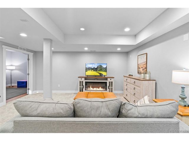 10137 E 31st Ave, Denver, CO 80238